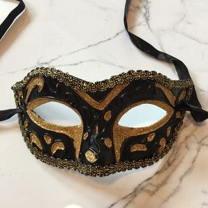 Glitter Gold Masquerade Mask